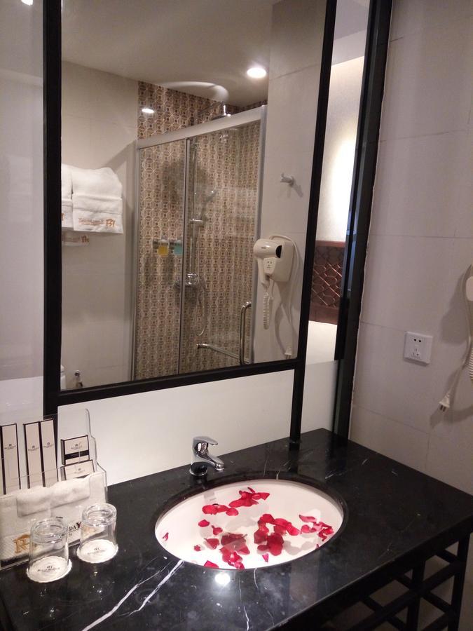 Royal Holiday Hotel Rangun Zewnętrze zdjęcie