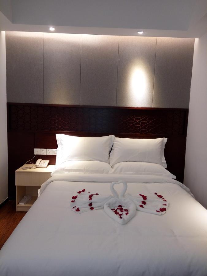 Royal Holiday Hotel Rangun Zewnętrze zdjęcie