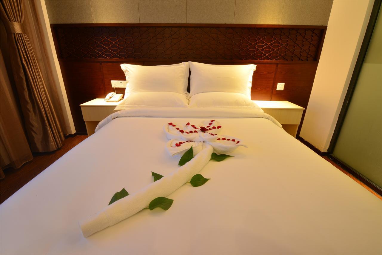 Royal Holiday Hotel Rangun Zewnętrze zdjęcie