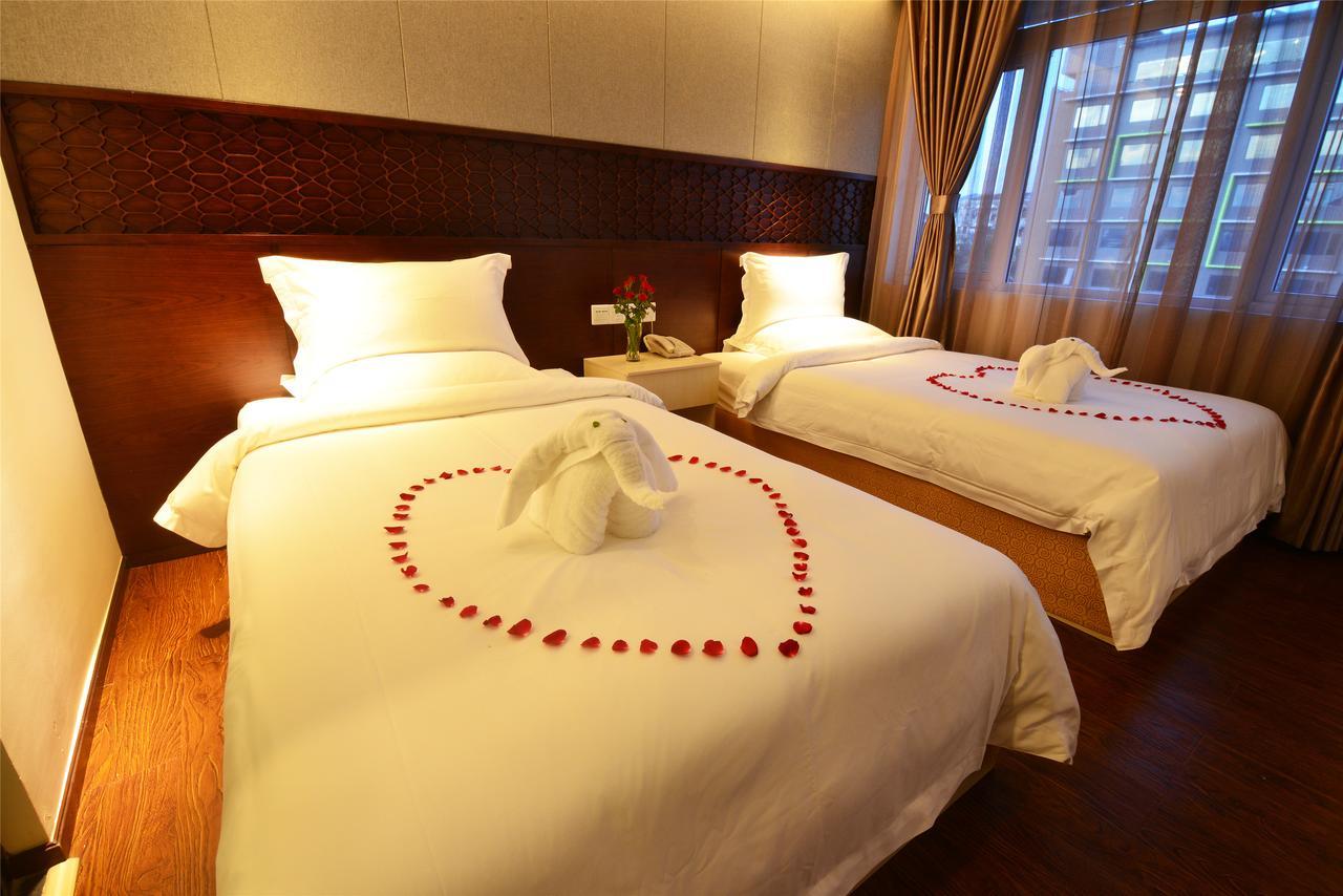 Royal Holiday Hotel Rangun Zewnętrze zdjęcie