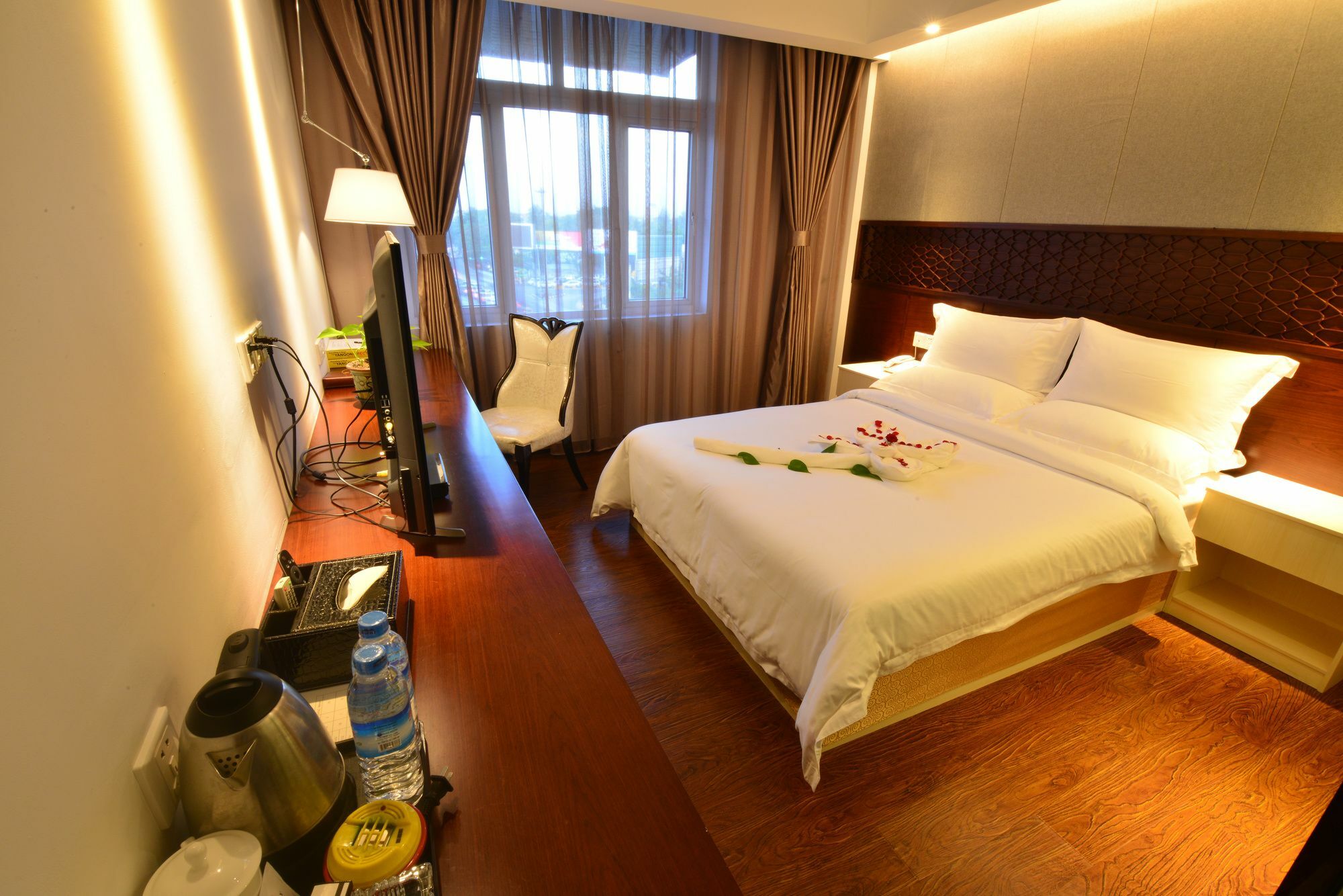 Royal Holiday Hotel Rangun Zewnętrze zdjęcie